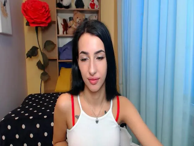 Live sex webcam photo for BruttieHot__ #258068554