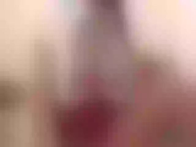 Live sex webcam photo for SexyOksana100 #252282756