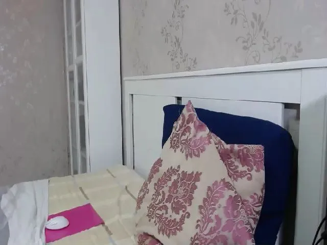 Live sex webcam photo for GlamyWife #264131396