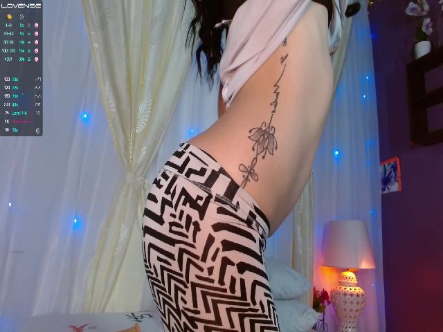 Live sex webcam photo for Evelyn_Prince #253305091