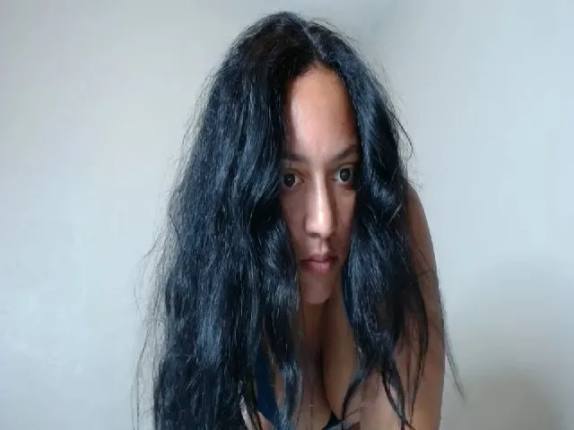 Live sex webcam photo for dreamyriri #253849435