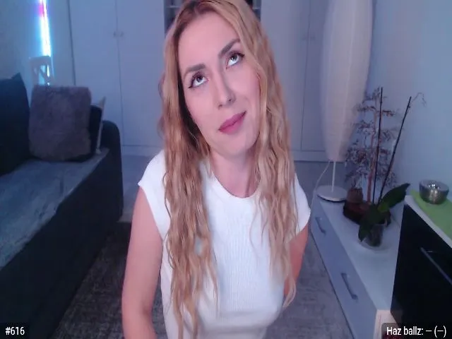 Live sex webcam photo for Xonnie #255442805