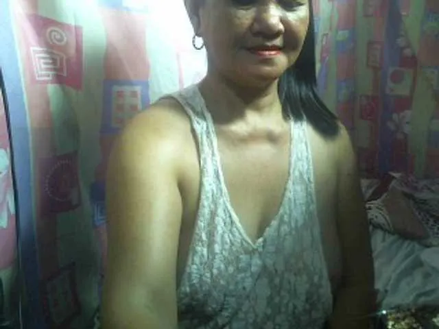 Live sex webcam photo for sexxyicee69 #253684276