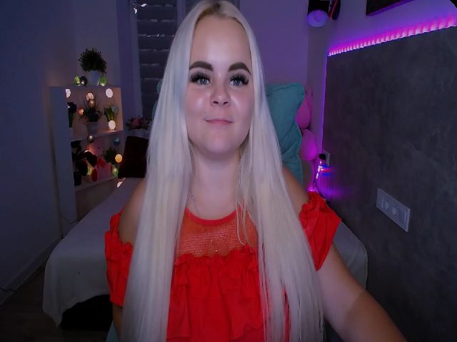 Live sex webcam photo for Jenni__fer #260978326