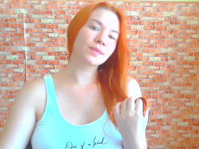 Live sex webcam photo for JiMiola #261997349