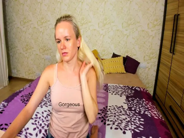 Live sex webcam photo for SusanSmite #262796321
