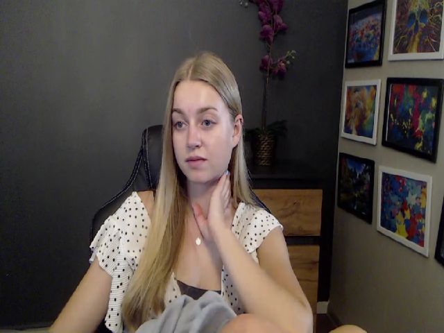 Live sex webcam photo for LUSTerica #253388557