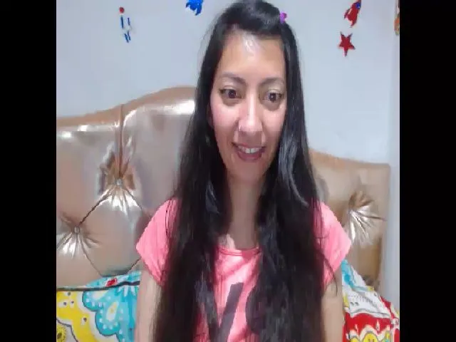 Live sex webcam photo for Kaymilf #262414148