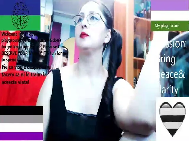 Live sex webcam photo for ImperatrizaS #263357869