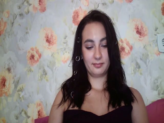 Live sex webcam photo for lolly_hollyy #261391921