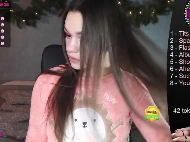 Live sex webcam photo for RitaAdler #240933341
