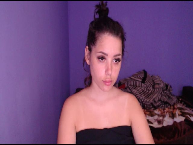 Live sex webcam photo for LoveJulliette #262007283