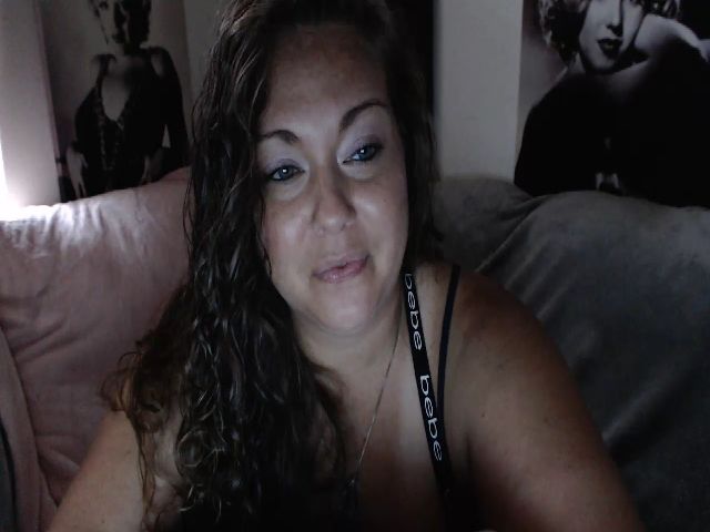 Live sex webcam photo for Kylie_Mcfly #254625588