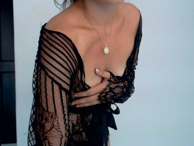 Live sex webcam photo for ScarleetLiz #241090659