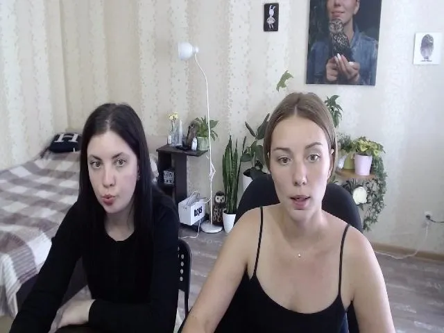 Live sex webcam photo for Emi_lywild #255930049