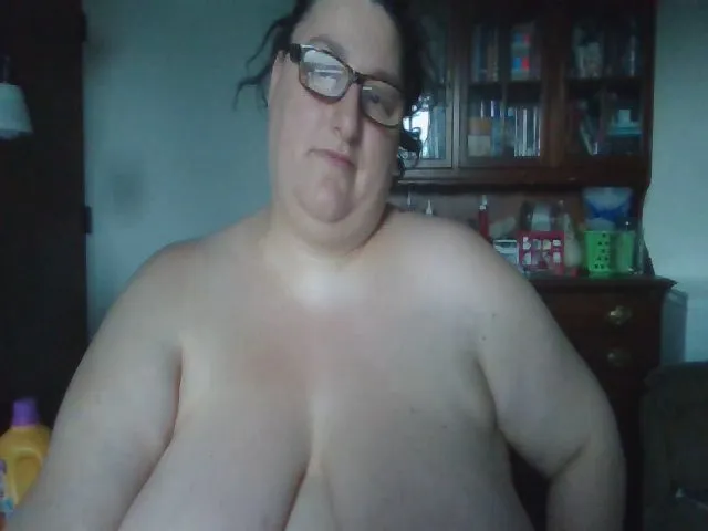 Live sex webcam photo for metalchick420 #254863180