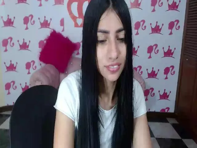 Live sex webcam photo for Naughtty_Doll #260719424