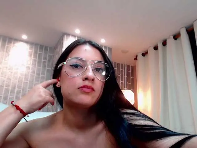 Live sex webcam photo for TaylorSmithX #241120382