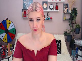 Live sex webcam photo for OliSunny #251921757