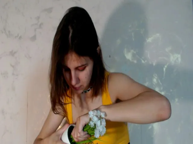 Live sex webcam photo for HISOKAMORROW_ #262490191