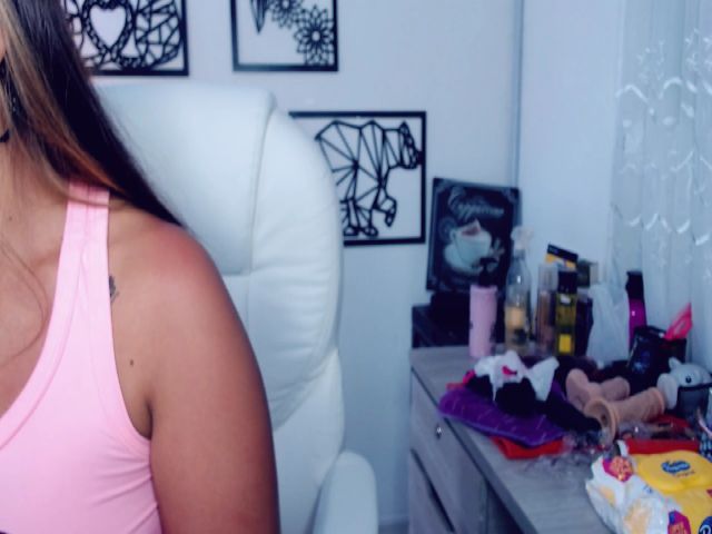 Live sex webcam photo for Lissa_santoss #258737180