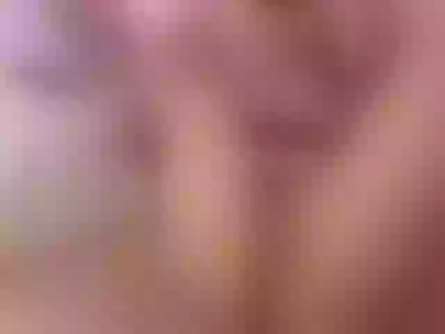 Live sex webcam photo for Sophie_pink18 #256940229