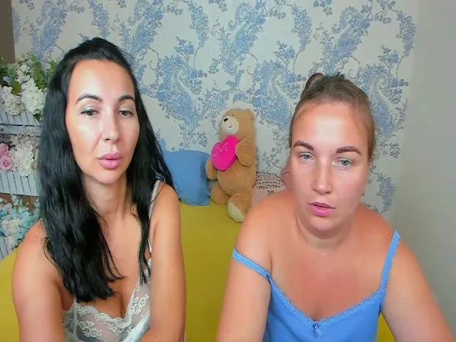 Live sex webcam photo for NikaRysa #264692326