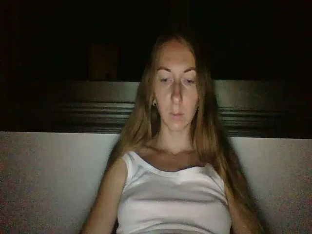 Live sex webcam photo for CheelyWilly #254893822