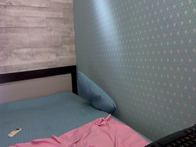 Live sex webcam photo for HugeBoobsErin #259771492