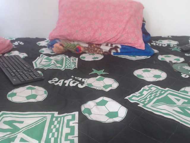 Live sex webcam photo for Daizy-cooper #241380459