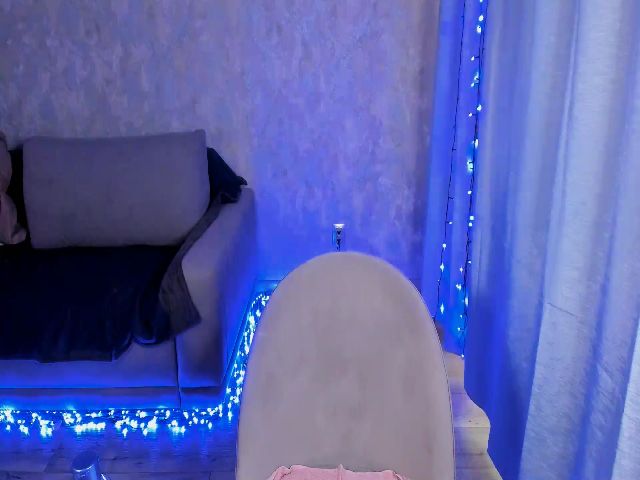 Live sex webcam photo for Satis_faction #253704737