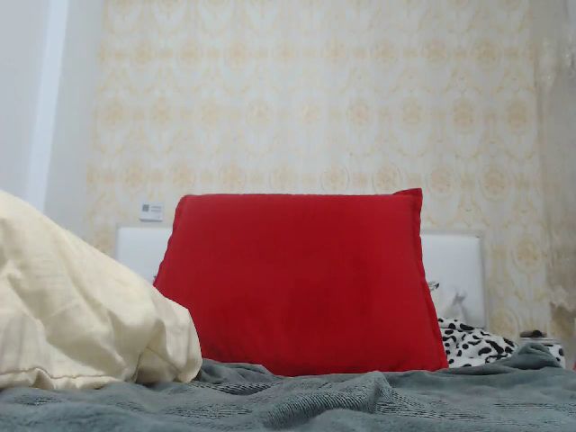 Live sex webcam photo for MelissaBby #255736547