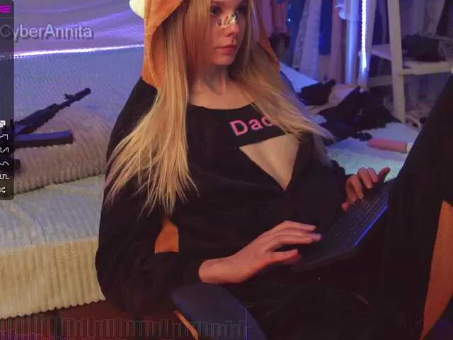 Live sex webcam photo for cyberannita #241158328