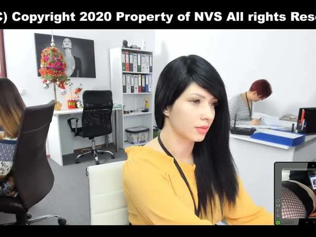 Live sex webcam photo for KinkyOffice #240887791