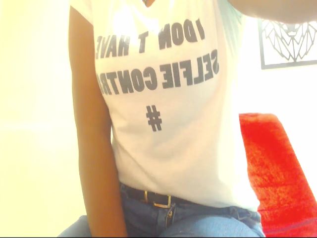 Live sex webcam photo for ChocoPussyx #259475425