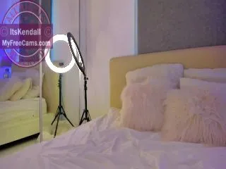 Live sex webcam photo for ItsKendall #251885723