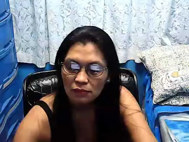 Live sex webcam photo for hOtGranny4u #240954753