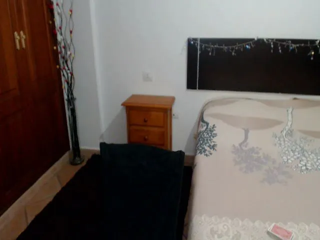 Live sex webcam photo for Deeleerious #257176738