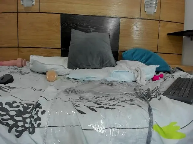 Live sex webcam photo for Mssburbuja #252471719