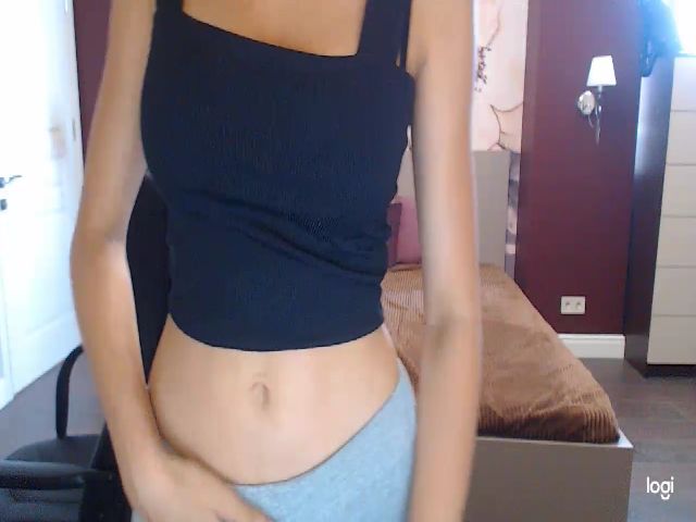 Live sex webcam photo for Emmy_Gray #255072959