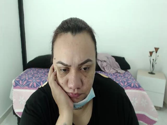 Live sex webcam photo for KimmyStone #264898588