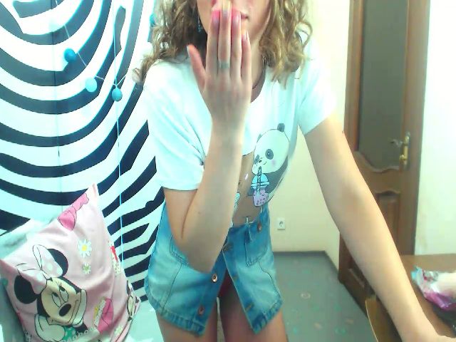 Live sex webcam photo for HeartGirl #261234697