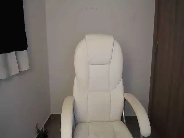 Live sex webcam photo for Littlelisa__ #254014414