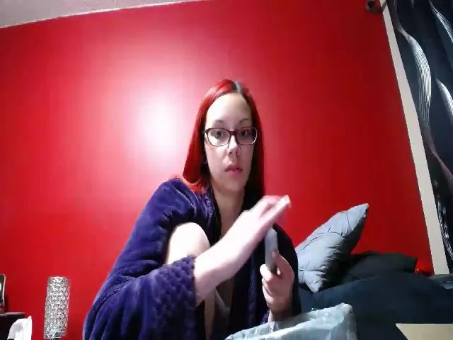 Live sex webcam photo for ZombieGirlX #257321876