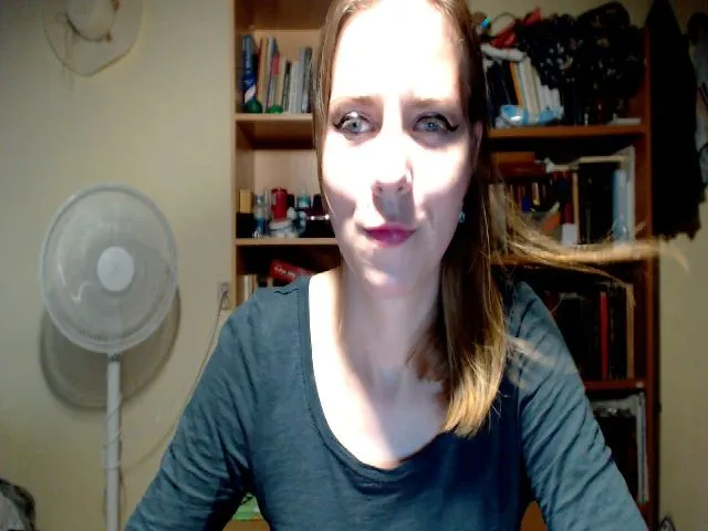 Live sex webcam photo for WinterGoddess #255206779