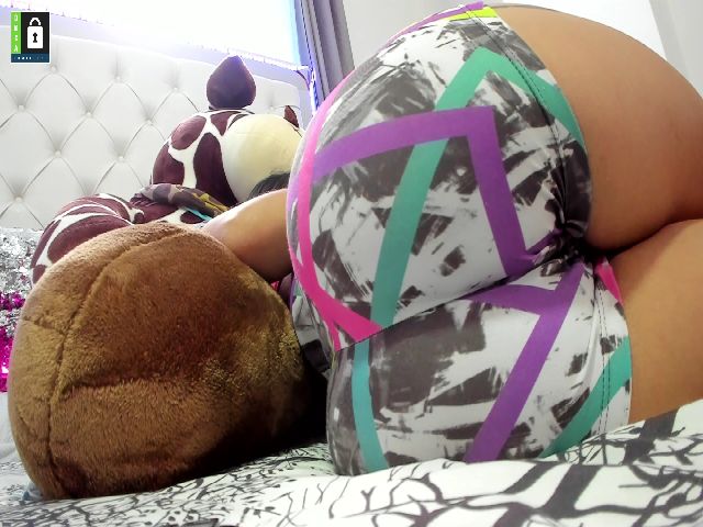 Live sex webcam photo for Anielli69Hot #262352066