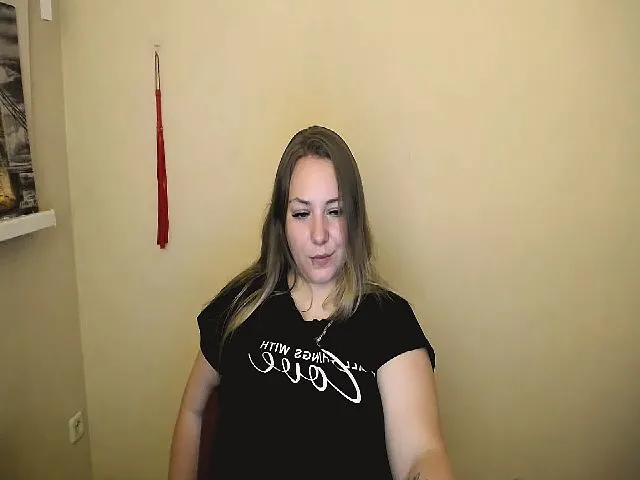Live sex webcam photo for StellaJ_ #261554149