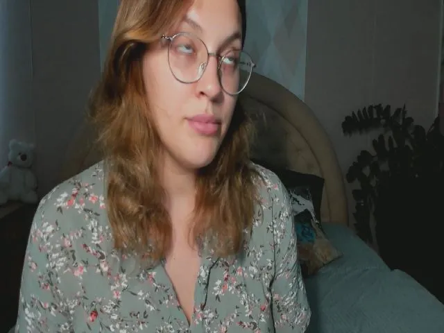 Live sex webcam photo for CuteMonica_ #255311046