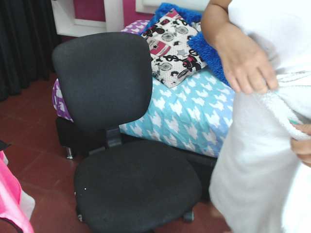 Live sex webcam photo for shariksweet #241078777