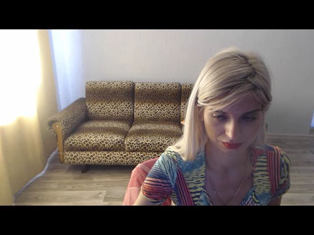 Live sex webcam photo for SexyBeatriice #265426469